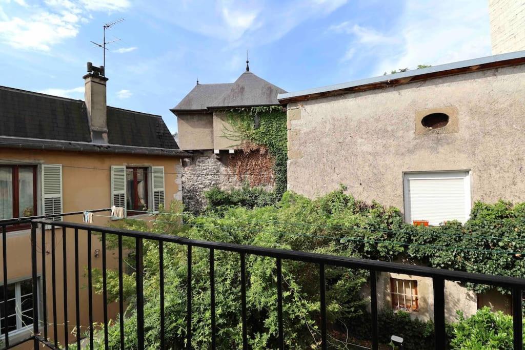 Les Hauts Du Chateau Chambéry Extérieur photo