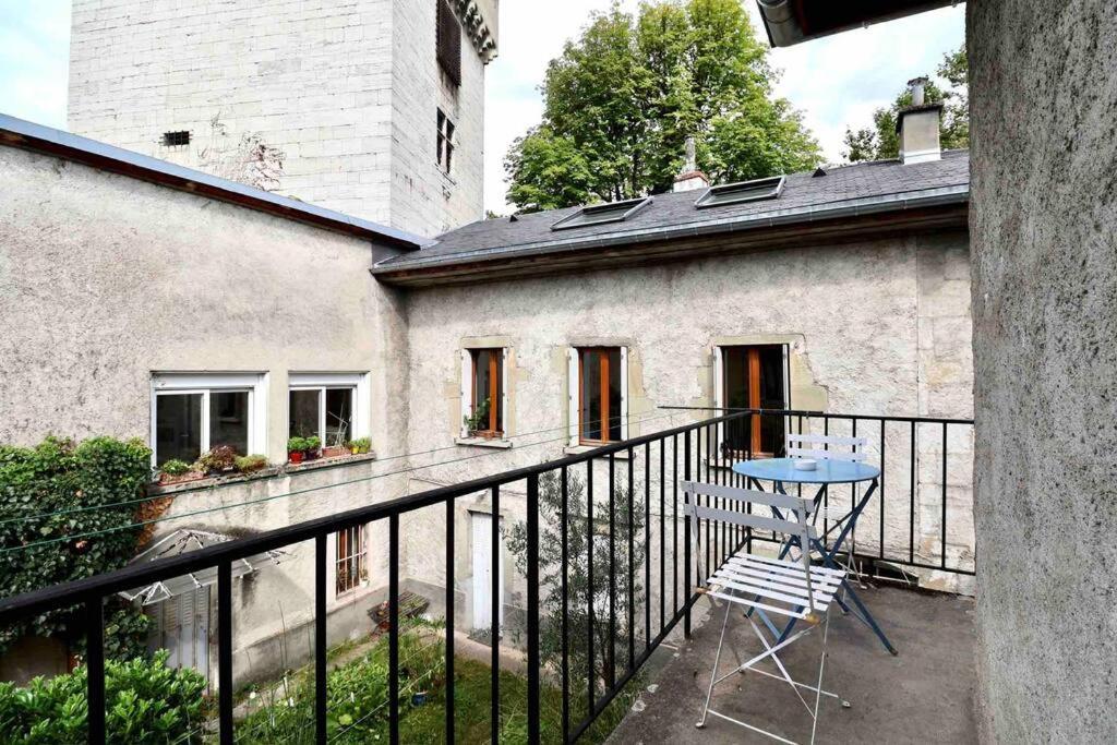 Les Hauts Du Chateau Chambéry Extérieur photo